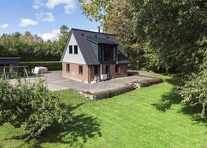 8004-knebel-vestre-strandvej-19-a Feriehus *